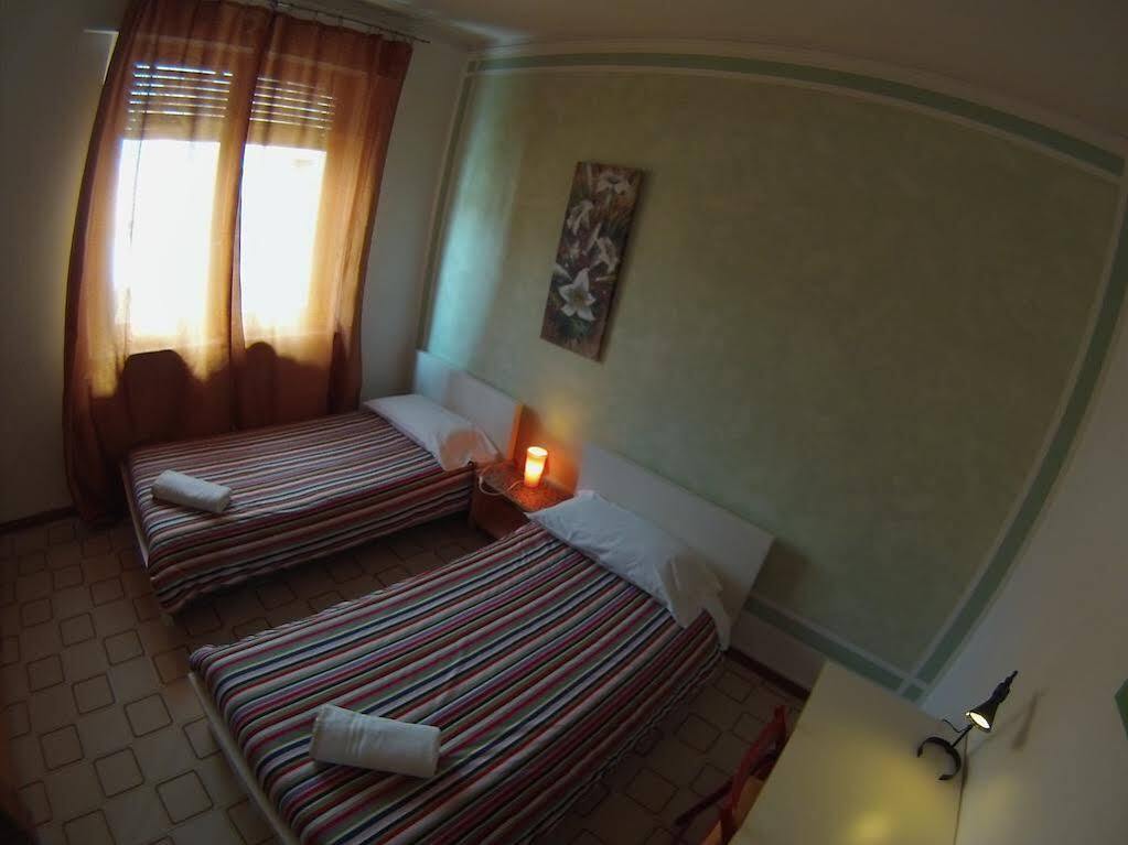 ピサ Harmony House Prestige Bed & Breakfast エクステリア 写真